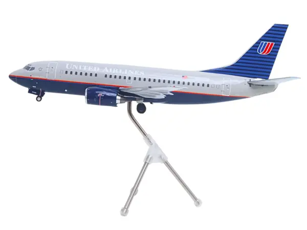 Boeing 737-500 Commercial Aircraft "United Airlines - Classic 737 Series" (N936UA) Gray with Blue Tail "Gemini 200" Series 1/200 Diecast Model Airplane by GeminiJets #2