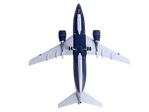 Boeing 737-500 Commercial Aircraft "United Airlines - Classic 737 Series" (N936UA) Gray with Blue Tail "Gemini 200" Series 1/200 Diecast Model Airplane by GeminiJets #5