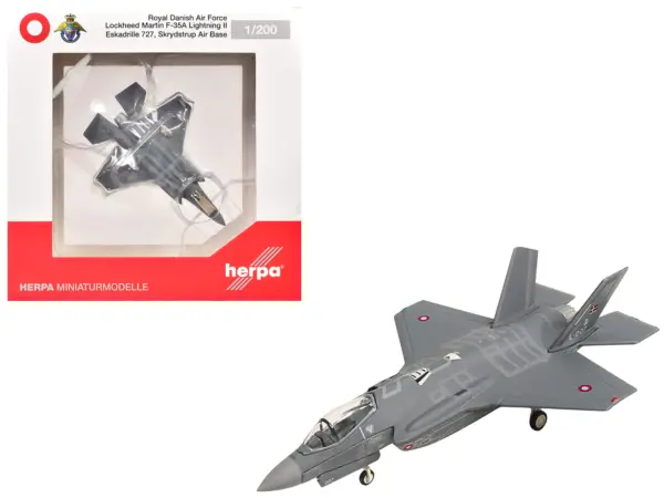 Lockheed Martin F-35A Lightning II Aircraft "Eskadrille 727 Skrydstrup Air Base" (L-007) Royal Danish Air Force 1/200 Diecast Model by Herpa #1