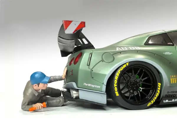 "Top Tuners" Figure #4 "Premium" Series for 1/18 Scale Models by American Diorama #1