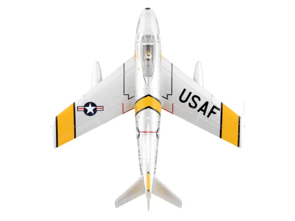 North American F-86E Sabre Fighter Aircraft "51-2752 Colonel George Andrew Davis Jr. 4th FIG 334th FIS" (1952) United States Air Force "Air Power Series" 1/72 Diecast Model by Hobby Master #3