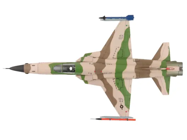 Northrop F-5N Tiger II Aircraft "Red 117 761533 Adversary Fighter VFC-111 Sundowners" United States Navy "Air Power Series" 1/72 Diecast Model by Hobby Master #4