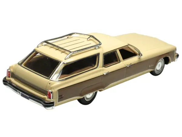 1976 Oldsmobile Custom Cruiser Cream Gold with Woodgrain Sides Limited Edition to 200 pieces Worldwide 1/43 Model Car by Goldvarg Collection #4