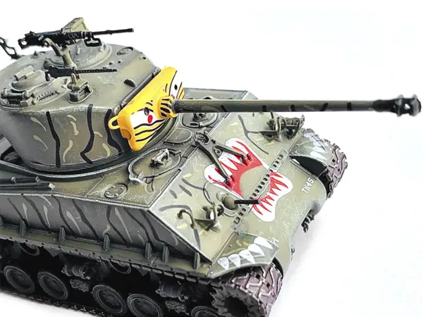 United States M4A3E8 Sherman "Tiger Face" Tank "24th Infantry Div. Han River Korea" (1951) "NEO Dragon Armor" Series 1/72 Plastic Model by Dragon Models #4