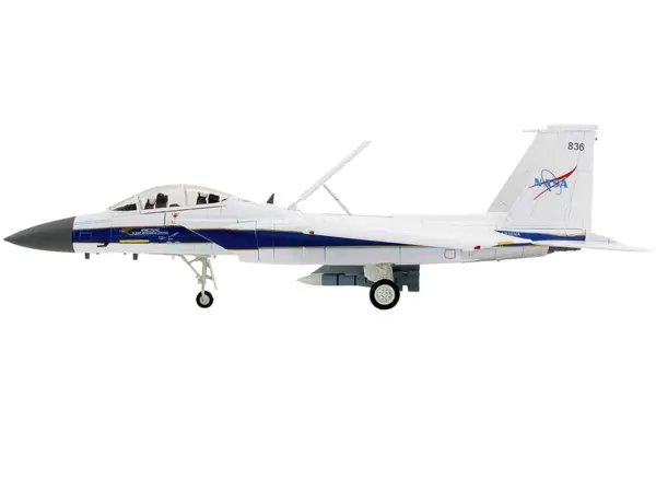 McDonnell Douglas F-15B Eagle Fighter Aircraft "Edwards AFB Airshow 2022 Armstrong Flight Research Center" NASA "Air Power Series" 1/72 Diecast Model by Hobby Master #2