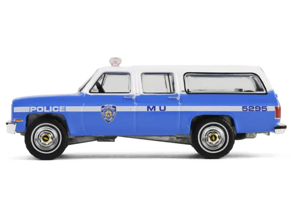 1990 Chevrolet Suburban K2500 Scottsdale "NYPD (New York City Police Department)" Blue with White Top "Hot Pursuit" Series 46 1/64 Diecast Model Car by Greenlight #3