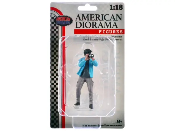 "Photographers" Figure #1 for 1/18 Scale Models by American Diorama #2