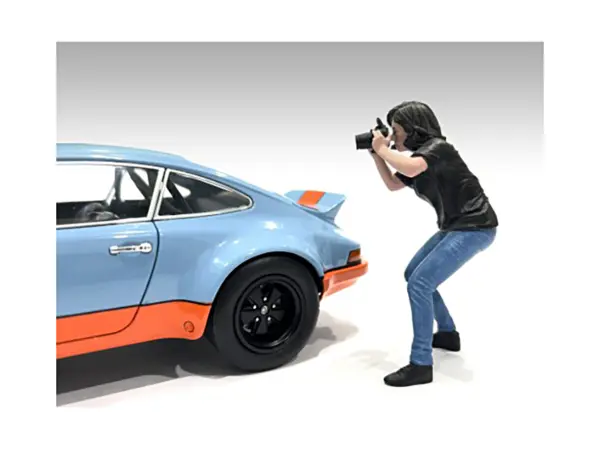 "Photographers" Figure #4 for 1/18 Scale Models by American Diorama #2