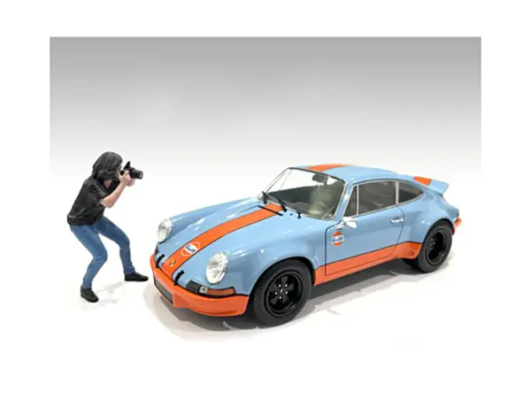 "Photographers" Figure #4 for 1/24 Scale Models by American Diorama #1