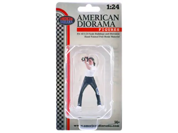 "Photographers" Figure #2 for 1/24 Scale Models by American Diorama #4
