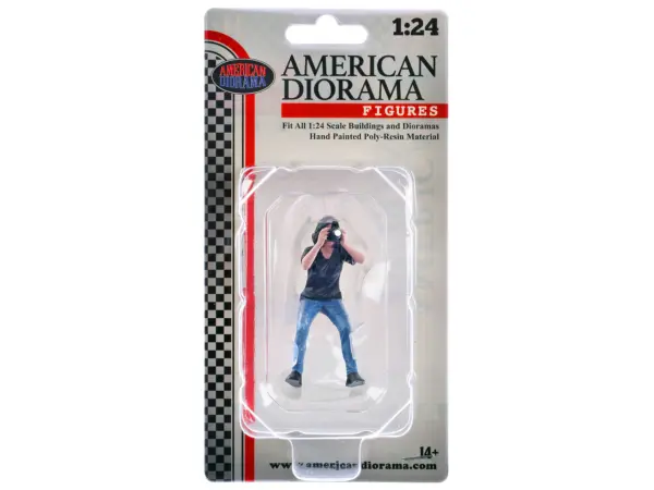 "Photographers" Figure #4 for 1/24 Scale Models by American Diorama #4