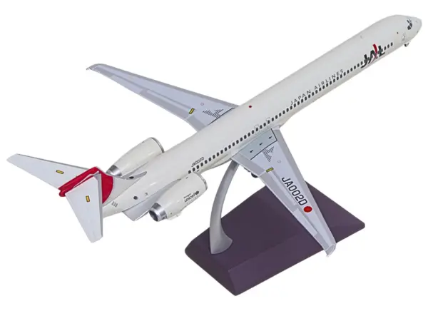 McDonnell Douglas MD-90 Commercial Aircraft "Japan Airlines" (JA002D) White with Red Tail "Gemini 200" Series 1/200 Diecast Model by GeminiJets #4