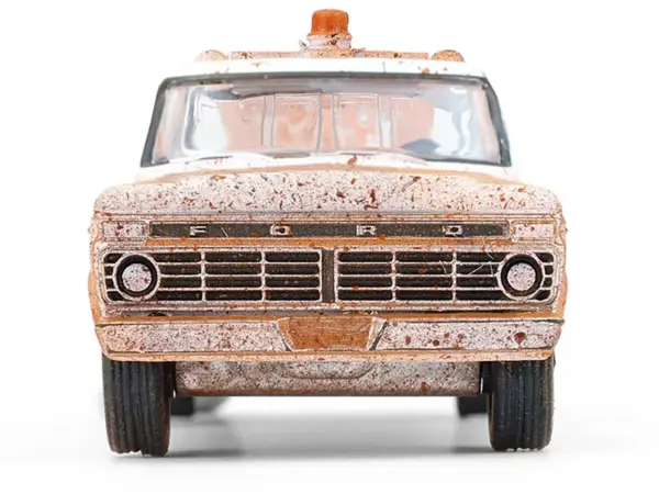1973 Ford F-100 Tow Truck White (Weathered) "Blue Collar Collection" Series 14 1/64 Diecast Model Car by Greenlight #4