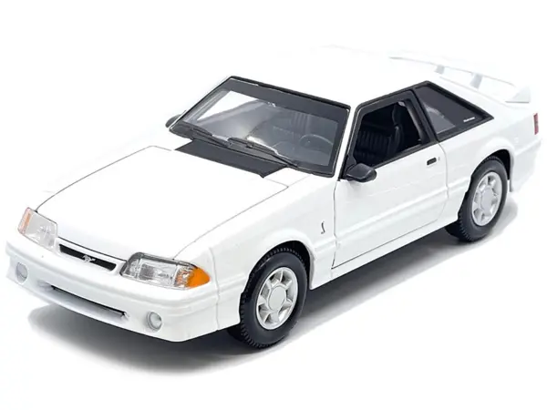 1993 Ford Mustang SVT Cobra White "Special Edition" Series 1/24 Diecast Model Car by Maisto #2