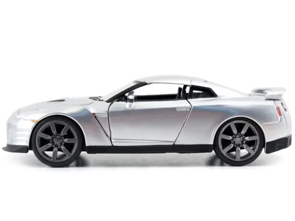 Brian's Nissan GT-R (R35) Silver Metallic "Fast & Furious" Movie 1/32 Diecast Model Car by Jada #2