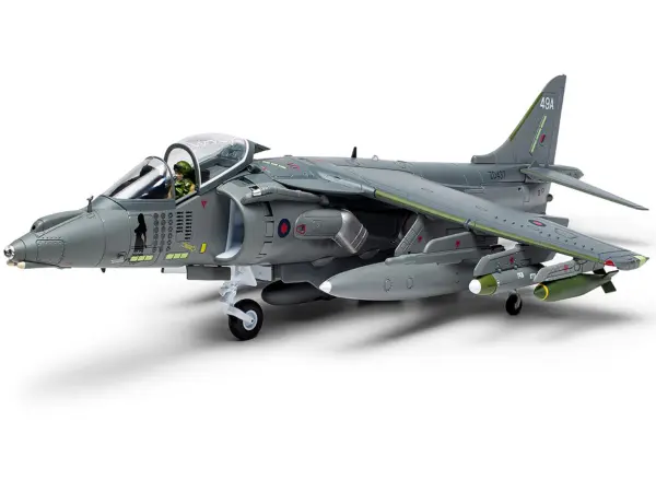 British Aerospace Harrier GR7A Aircraft "Michelle RAF No.1 Squadron Operation Herrick RAF Kandahar Afghanistan" (2007) Royal Air Force "The Aviation Archive" Series 1/48 Diecast Model by Corgi #3
