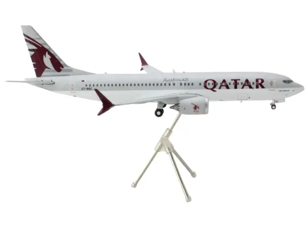 Boeing 737 MAX 8 Commercial Aircraft "Qatar Airways" Gray and White with Tail Graphics "Gemini 200" Series 1/200 Diecast Model Airplane by GeminiJets #2