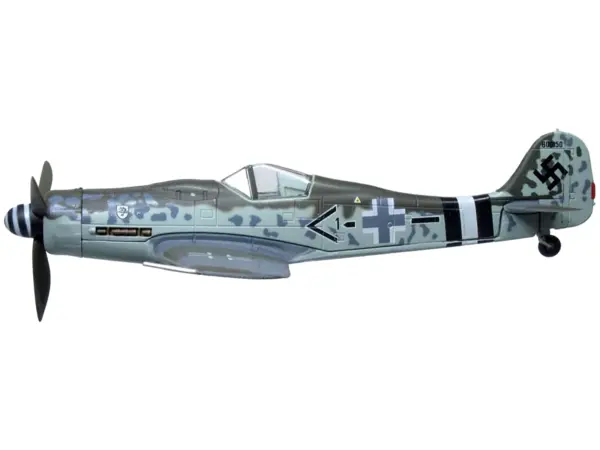 Focke-Wulf Fw190D-9 Fighter Aircraft "600150 JG-4 Frankfurt Rhine-Main Airfield" (1945) German Luftwaffe "Oxford Aviation" 1/72 Diecast Model Airplane by Oxford Diecast #2