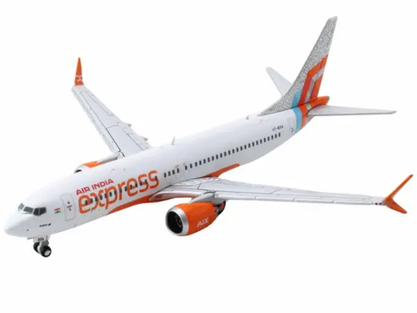 Boeing 737 MAX 8 Commercial Aircraft "Air India Express" (VT-BXA) White with Tail Graphics 1/400 Diecast Model Airplane by GeminiJets #3