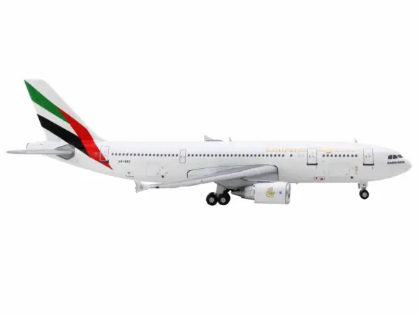 Airbus A300-600R Commercial Aircraft "Emirates Airlines" (A6-EKC) White with Striped Tail 1/400 Diecast Model Airplane by GeminiJets #2