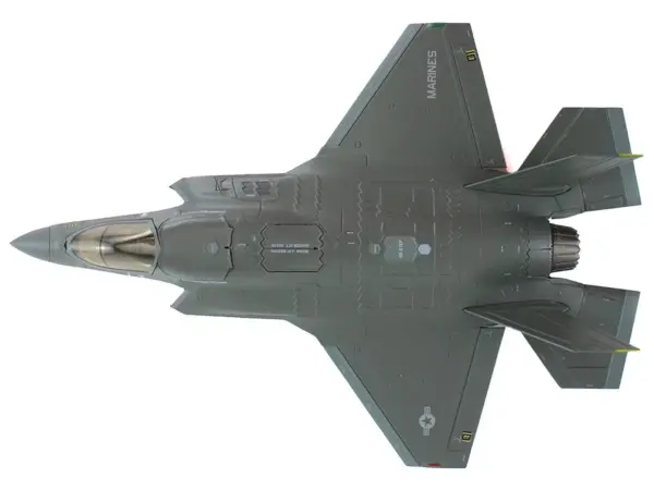 Lockheed Martin F-35B Lightning II Aircraft (Beast Mode) "Black Death VMFA-542 MCAS Cherry Point" (2023) United States Marine Corps "Air Power Series" 1/72 Diecast Model by Hobby Master #4