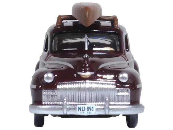 1946 DeSoto Suburban with Roof Rack and Canoe Royal Maroon 1/87 (HO) Scale Diecast Model Car by Oxford Diecast #4