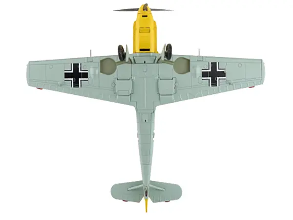 Messerschmitt Bf 109E-3 Fighter Aircraft "White 4 Unteroffizier Horst Perez 4/JG 26" (1940) German Luftwaffe "Air Power Series" 1/48 Diecast Model by Hobby Master #4