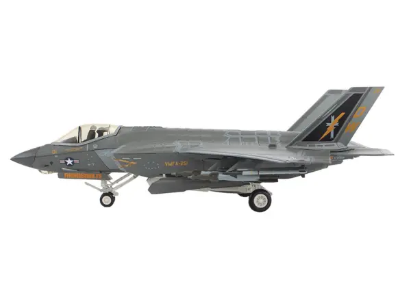 Lockheed F-35C Lightning II Aircraft "VMFA-251" (2024) United States Marine Corps "Air Power Series" 1/72 Diecast Model by Hobby Master #2