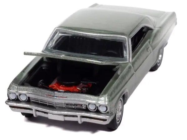 1965 Chevrolet Impala SS 396 Willow Green Metallic "Vintage Muscle" Series 1/64 Diecast Model Car by Auto World #2