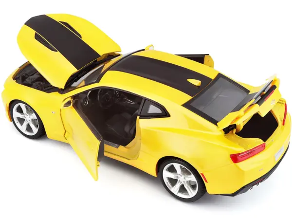 2016 Chevrolet Camaro SS Yellow 1/18 Diecast Model Car by Maisto #2