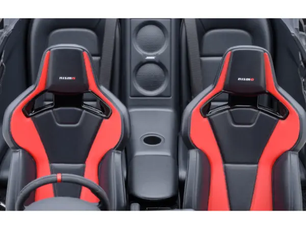 2022 Nissan GT-R (R35) Nismo Special Edition RHD (Right Hand Drive) Vibrant Red with Carbon Hood and Top 1/18 Model Car by Autoart #4