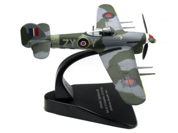 Hawker Typhoon Mk.IB Fighter-Bomber Aircraft "MP126 No.247 Squadron Gerald Stapleton RAF Eindhoven Holland" (1944) Royal Air Force "Oxford Aviation" Series 1/72 Diecast Model Airplane by Oxford Diecast #3