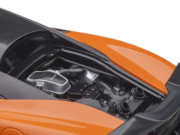Mclaren 600LT Myan Orange and Carbon 1/18 Model Car by Autoart #4