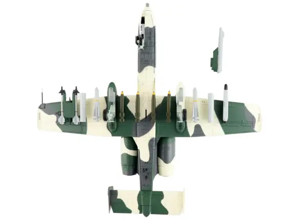 Fairchild Republic A-10A Thunderbolt II Attack Aircraft "Arctic Scheme 18th TFS 343rd Composite Wing Alaska" (1982) United States Air Force "Air Power Series" 1/72 Diecast Model by Hobby Master #5