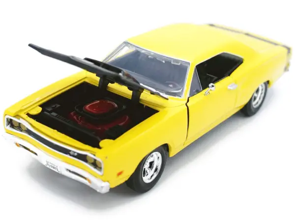 1969 Dodge Coronet Super Bee Yellow 1/24 Diecast Car Model by Motormax #2