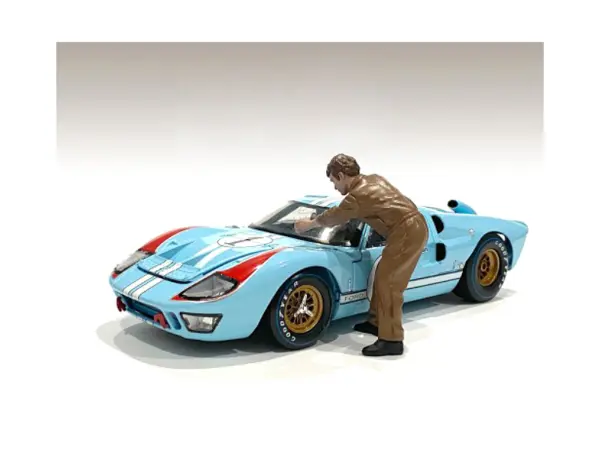 "Race Day 1" Figurine V for 1/18 Scale Models by American Diorama #2