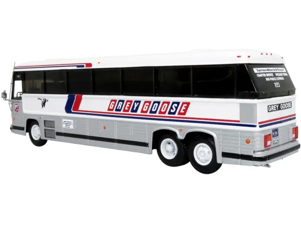 MCI MC-12 Coach Classic Bus "Grey Goose Lines" Destination: Winnipeg (Manitoba Canada) "Vintage Bus & Motorcoach Collection" 1/87 Diecast Model by Iconic Replicas #3
