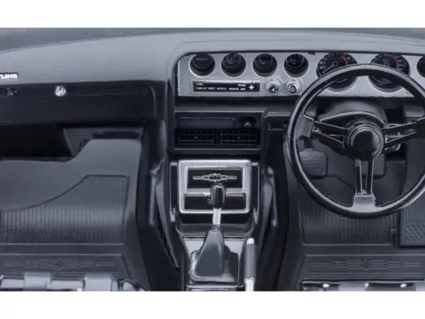 Nissan Skyline 2000GT-R (KPGC110) Tuned Version RHD (Right Hand Drive) Red 1/18 Model Car by Autoart #3