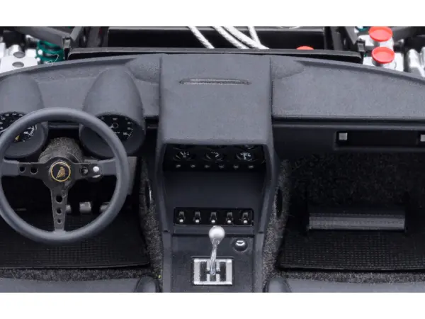 Lamborghini Miura SVR Jota Red 1/18 Model Car by Autoart #4