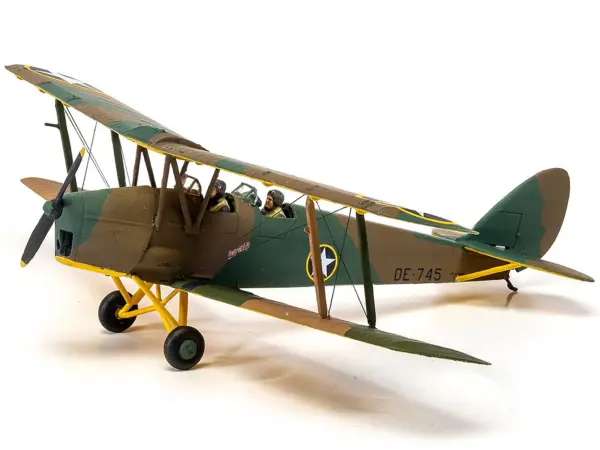 Level 2 Model Kit De Havilland Tiger Moth Aircraft with 2 Scheme Options 1/72 Plastic Model Kit by Airfix #4