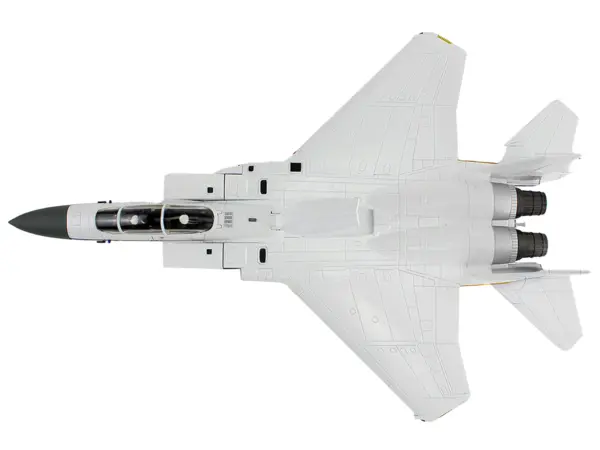 McDonnell Douglas F-15B Eagle Fighter Aircraft "Edwards AFB Airshow 2022 Armstrong Flight Research Center" NASA "Air Power Series" 1/72 Diecast Model by Hobby Master #4