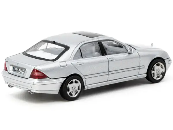 Mercedes-Benz S-Class Brilliant Silver Metallic "Global64" Series 1/64 Diecast Model by Tarmac Works #2