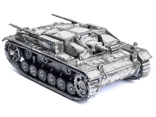 Germany StuG. III Ausf.E Tank Winter Camouflage "StuG.Abt. 202 Russia" (1942) "NEO Dragon Armor" Series 1/72 Plastic Model by Dragon Models #3