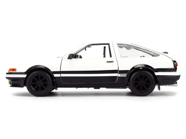 Toyota Trueno (AE86) RHD (Right Hand Drive) White and Black with Graphics and Takumi Diecast Figure "Initial D" (1998-2021) TV Series "Anime Hollywood Rides" Series 1/24 Diecast Model by Jada #4
