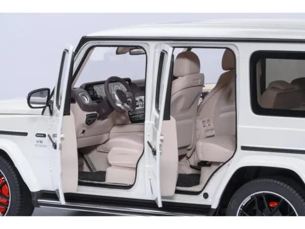 2019 Mercedes-Benz AMG G63 Brilliant White Metallic 1/18 Model Car by Autoart #4