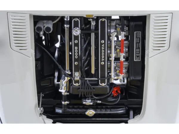 1967 Toyota 2000GT RHD (Right Hand Drive) White 1/18 Model Car by Autoart #3