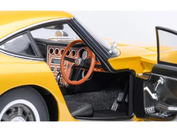 1967 Toyota 2000GT RHD (Right Hand Drive) Gold Metallic 1/18 Model Car by Autoart #4
