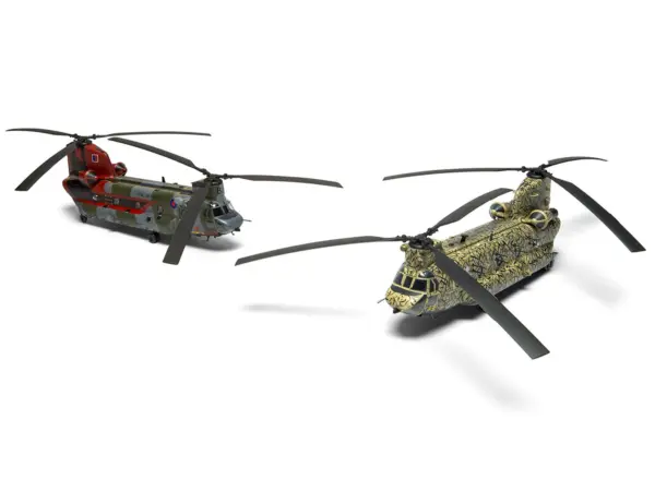 Level 3 Model Kit Boeing Chinook HC.1 (Late Production) Helicopter with 2 Scheme Options 1/72 Plastic Model Kit by Airfix #3