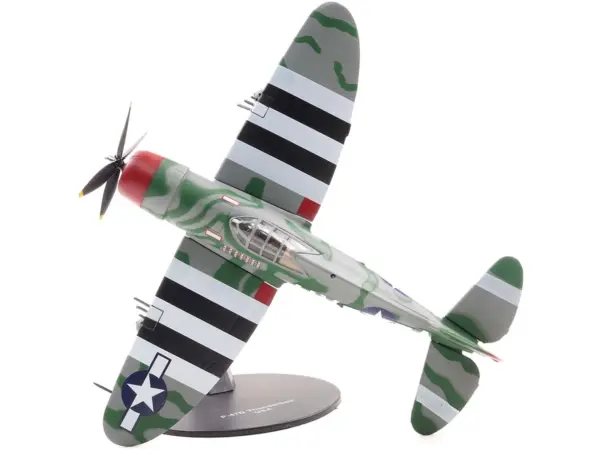 Republic P-47 Thunderbolt Fighter Aircraft "Lt. Col. Francis S. "Gabby" Gabreski" United States Army Air Forces 1/72 Diecast Model by Militaria Die Cast #5
