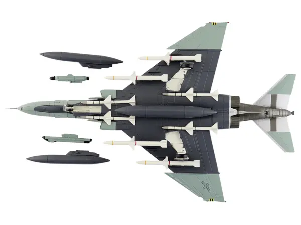 McDonnell Douglas F-4G Phantom II Fighter-Bomber Aircraft "Wild Weasels 69-7253 561st TFS 35th TFW George AFB" (1991) United States Air Force "Air Power Series" 1/72 Diecast Model by Hobby Master #3